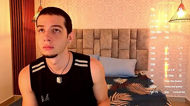 isaacblaze  online show from June 12, 4:11 am