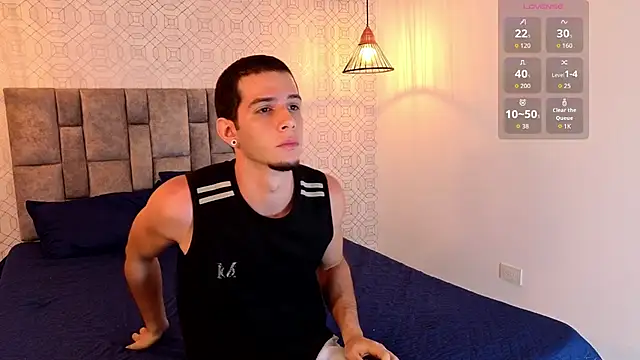 isaacblaze  online show from June 14, 3:41 am