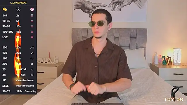 isaacblaze  online show from July 8, 3:55 am