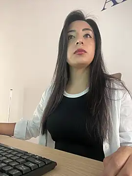 Snapshot of Tabatha_11 chatting on May 23, 12:09 pm Tabatha 11 online show from May 23, 12:09 pm