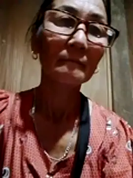 Snapshot of Magy-006 chatting on June 4, 12:27 am Magy-006 online show from June 4, 12:27 am