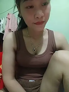 Snapshot of Logii_x chatting on June 11, 3:04 am Logii x online show from June 11, 3:04 am