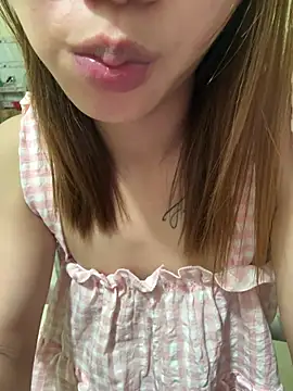 Snapshot of Vi_sexyy chatting on June 29, 10:15 am Vi sexyy online show from June 29, 10:15 am
