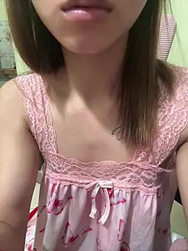 Snapshot of Vi_sexyy chatting on June 30, 8:15 am Vi sexyy online show from June 30, 8:15 am