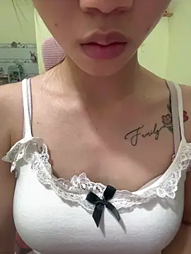 Snapshot of Vi_sexyy chatting on July 1, 10:39 am Vi sexyy online show from July 1, 10:39 am