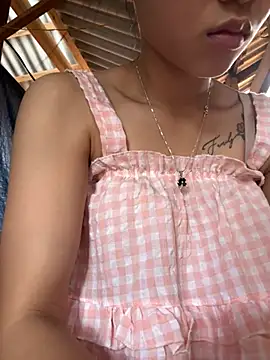 Snapshot of Vi_sexyy chatting on July 17, 3:13 am Vi sexyy online show from July 17, 3:13 am