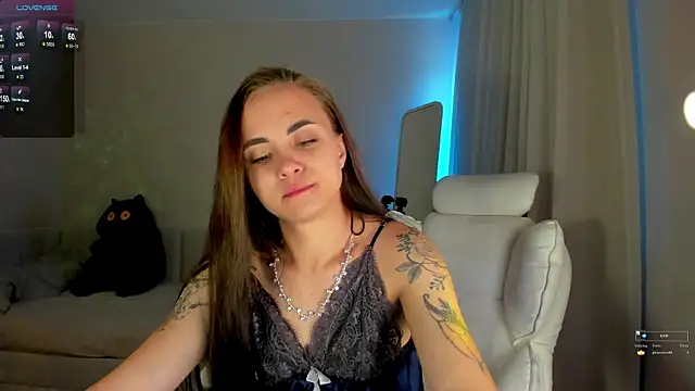 Black Dollarss online show from June 21, 2:03 am