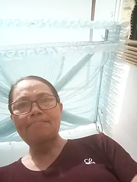 Snapshot of Vieekee chatting on May 20, 1:17 pm Vieekee online show from May 20, 1:17 pm