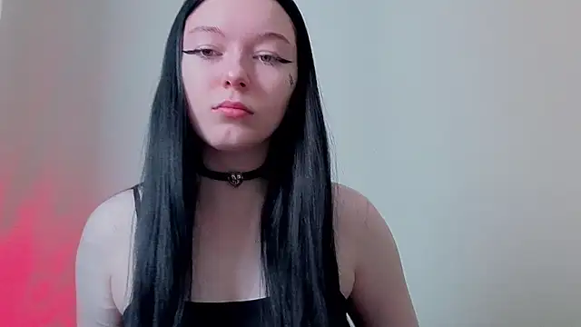 Snapshot of Naomi_Lanee chatting on June 4, 5:02 am Naomi Lanee online show from June 4, 5:02 am