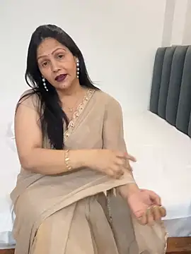 simmy14321 online show from July 28, 3:21 pm