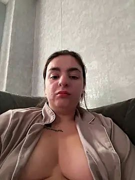 LexiXXoo online show from June 2, 8:05 am
