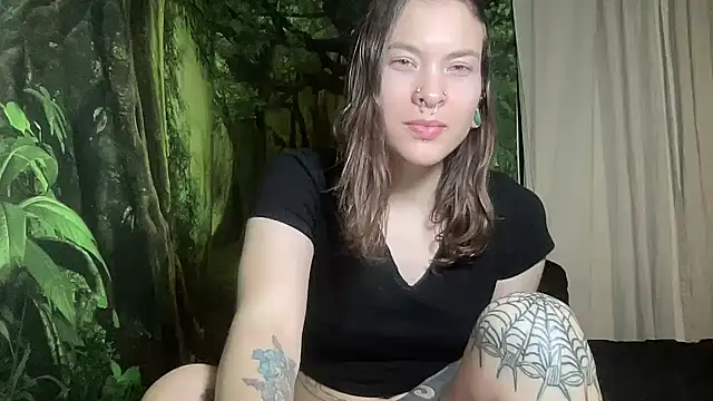 Snapshot of mo0ngoddess chatting on January 14, 11:10 am mo0ngoddess online show from January 14, 11:10 am