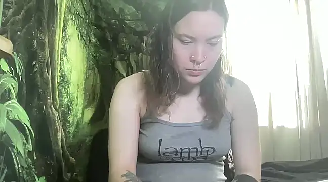 Snapshot of mo0ngoddess chatting on February 19, 10:53 pm mo0ngoddess online show from February 19, 10:53 pm