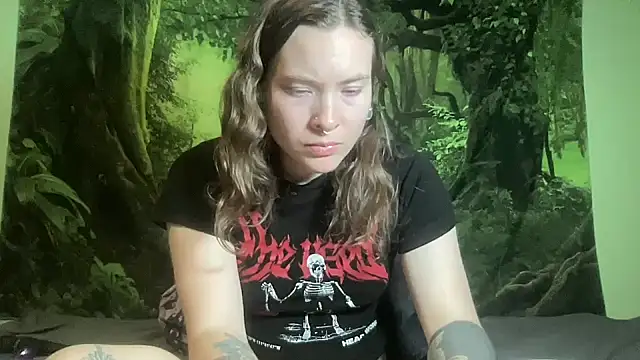 mo0ngoddess online show from May 2, 7:24 am