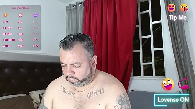 Snapshot of perverseveteranmanxxx chatting on May 2, 1:21 am perverseveteranmanxxx online show from May 2, 1:21 am