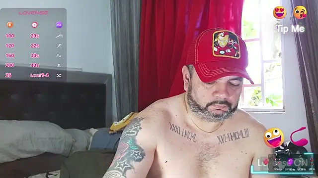 Snapshot of perverseveteranmanxxx chatting on May 3, 6:14 pm perverseveteranmanxxx online show from May 3, 6:14 pm