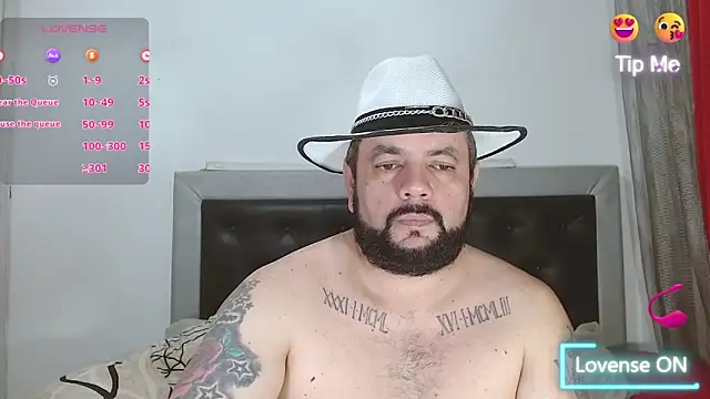 Snapshot of perverseveteranmanxxx chatting on June 3, 5:32 am perverseveteranmanxxx online show from June 3, 5:32 am