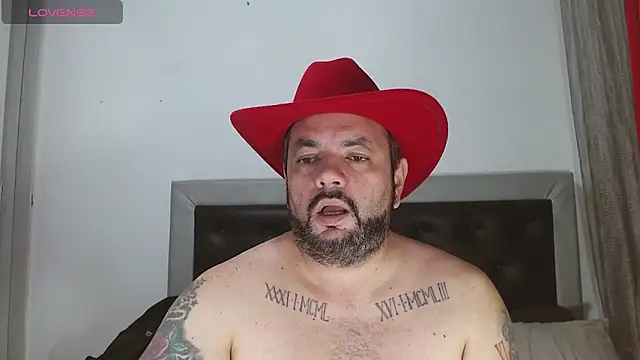 Snapshot of perverseveteranmanxxx chatting on June 11, 4:32 am perverseveteranmanxxx online show from June 11, 4:32 am