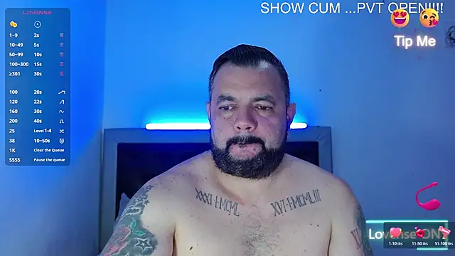 Snapshot of perverseveteranmanxxx chatting on July 4, 9:43 pm perverseveteranmanxxx online show from July 4, 9:43 pm