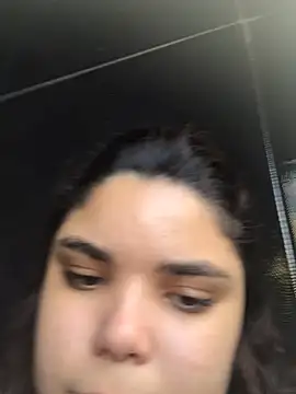 Snapshot of Cliaclara chatting on May 12, 6:49 pm Cliaclara online show from May 12, 6:49 pm
