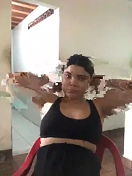 Snapshot of Cliaclara chatting on May 15, 2:24 pm Cliaclara online show from May 15, 2:24 pm