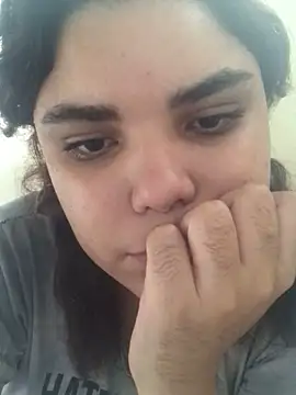Snapshot of Cliaclara chatting on May 21, 12:34 pm Cliaclara online show from May 21, 12:34 pm