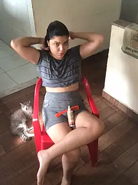 Snapshot of Cliaclara chatting on May 28, 2:14 pm Cliaclara online show from May 28, 2:14 pm