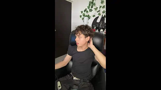DanteSaint online show from June 2, 5:59 pm