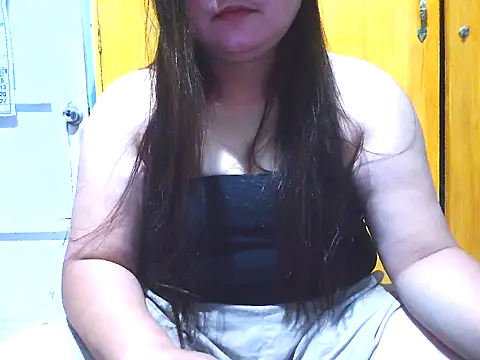 xsweetlover69x online show from June 4, 9:21 pm