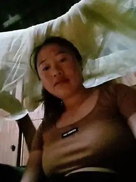 Snapshot of auro99 chatting on May 26, 2:13 pm auro99 online show from May 26, 2:13 pm