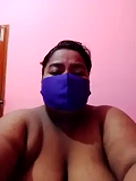Mona Vabi online show from July 27, 5:09 pm