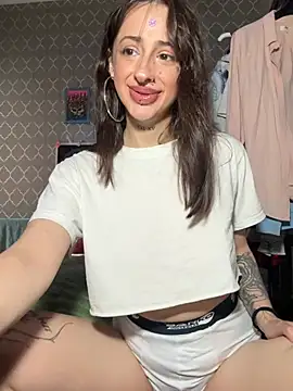 Meow Mia online show from June 22, 2:25 pm
