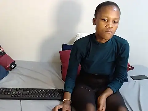 Snapshot of CandieCrushZA chatting on May 17, 8:23 am CandieCrushZA online show from May 17, 8:23 am