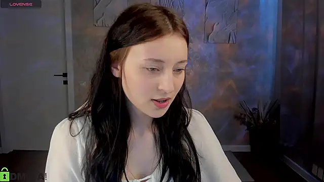 Snapshot of Tracey_Gill chatting on June 7, 9:24 am Tracey Gill online show from June 7, 9:24 am