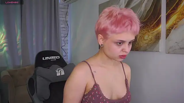 Emmy-Brooks online show from July 15, 1:44 am
