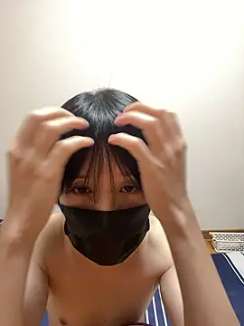 Kiki   1 online show from February 16, 2:02 pm