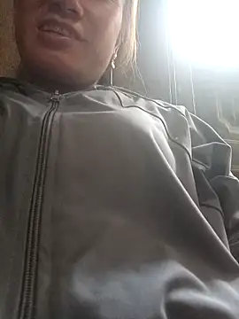 Snapshot of jenene99 chatting on June 13, 1:58 am jenene99 online show from June 13, 1:58 am