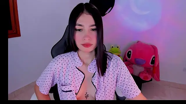 Snapshot of Scarleth_Ferrec chatting on June 8, 2:34 am Scarleth Ferrec online show from June 8, 2:34 am