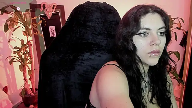 MissCharlottte 18 online show from July 12, 12:56 am