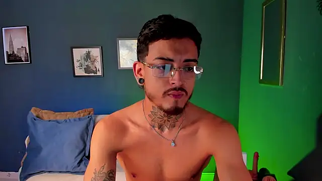 keneth Collins online show from June 13, 2:26 pm