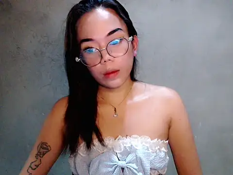 Urbabydollxxx online show from June 28, 1:17 pm