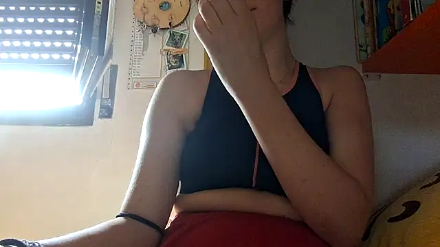 Snapshot of Foxyyy69 chatting on June 20, 7:11 am Foxyyy69 online show from June 20, 7:11 am
