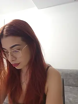 VipFOXXY online show from August 2, 6:06 pm