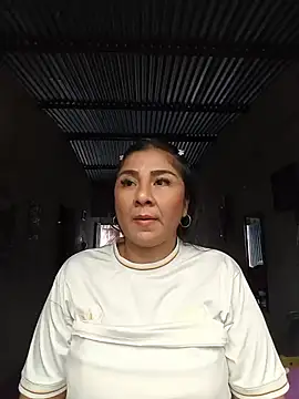 Snapshot of noemy-25 chatting on May 31, 6:31 pm noemy-25 online show from May 31, 6:31 pm