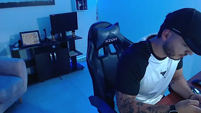 Thiago 420 online show from June 2, 11:07 pm