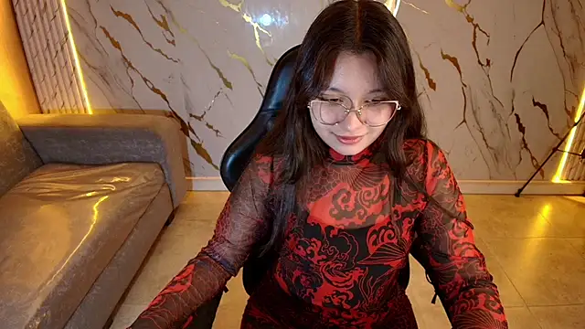 Snapshot of HoneyDoll_tf chatting on May 19, 12:44 pm HoneyDoll tf online show from May 19, 12:44 pm