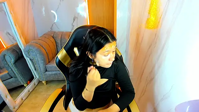 Snapshot of HoneyDoll_tf chatting on June 8, 12:49 pm HoneyDoll tf online show from June 8, 12:49 pm