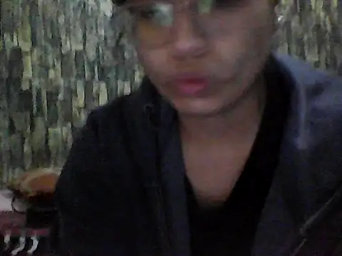 Snapshot of BabyCinnamon1 chatting on June 15, 3:42 am BabyCinnamon1 online show from June 15, 3:42 am