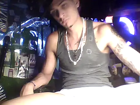 Snapshot of crisrunner2026 chatting on May 25, 4:57 pm crisrunner2026 online show from May 25, 4:57 pm
