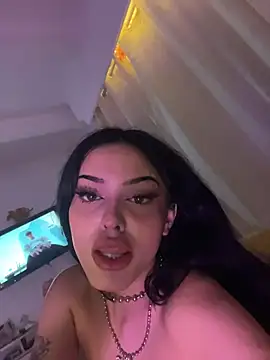 brattystar online show from August 2, 12:53 am